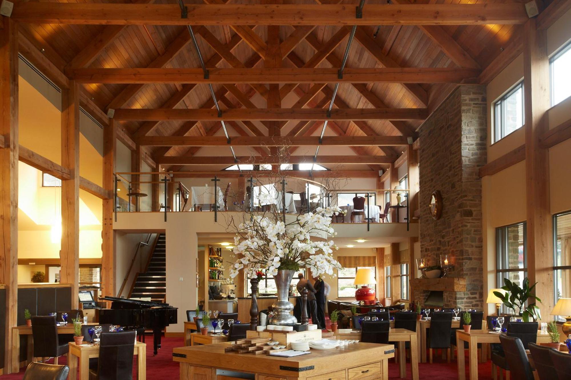 Hunter Lodges By Celtic Manor Newport  Exterior photo